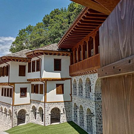 Guest Mansion, Гостински Палат Rostusa Zewnętrze zdjęcie