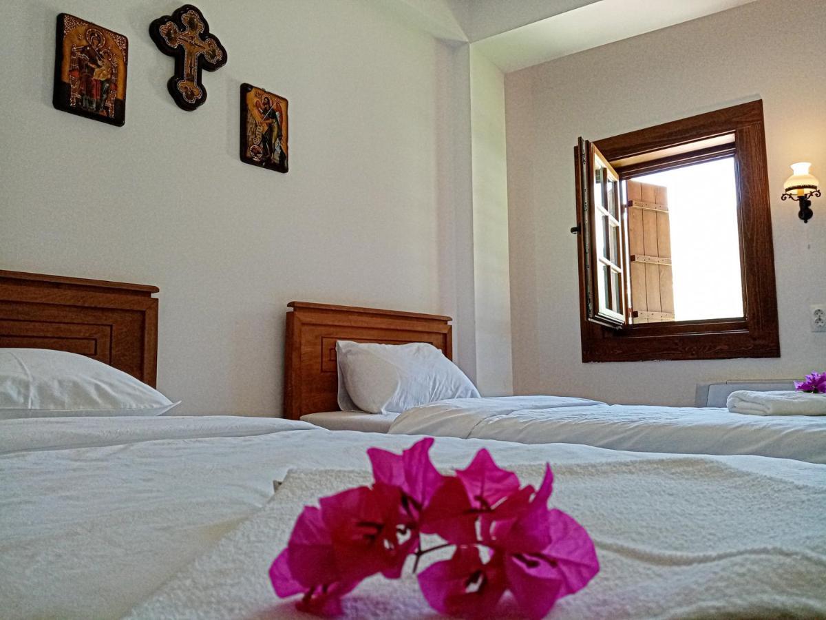 Guest Mansion, Гостински Палат Rostusa Zewnętrze zdjęcie