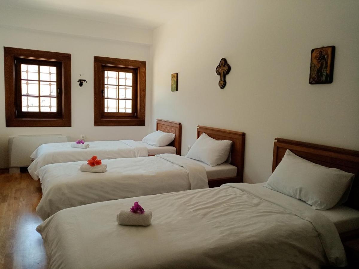 Guest Mansion, Гостински Палат Rostusa Zewnętrze zdjęcie