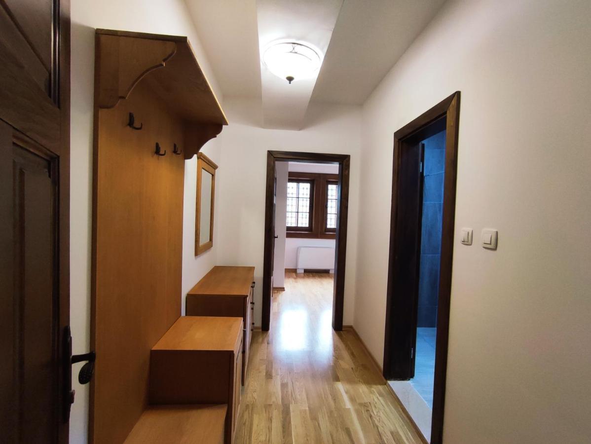 Guest Mansion, Гостински Палат Rostusa Zewnętrze zdjęcie