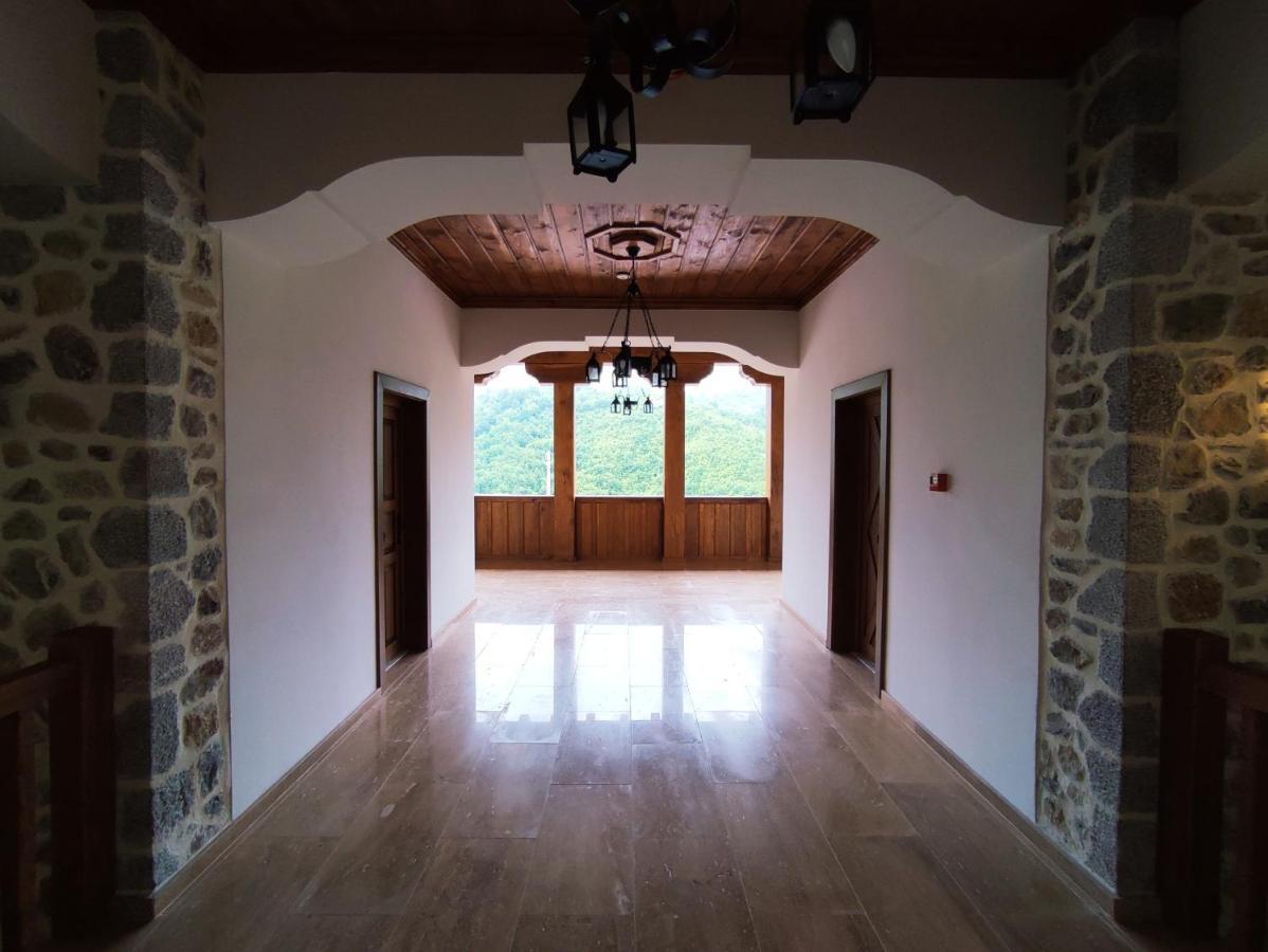 Guest Mansion, Гостински Палат Rostusa Zewnętrze zdjęcie