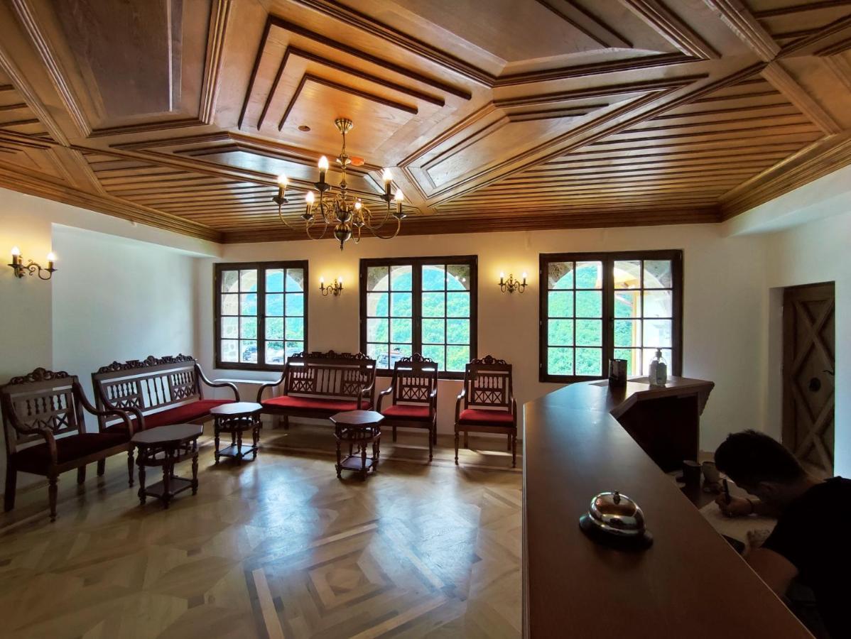 Guest Mansion, Гостински Палат Rostusa Zewnętrze zdjęcie