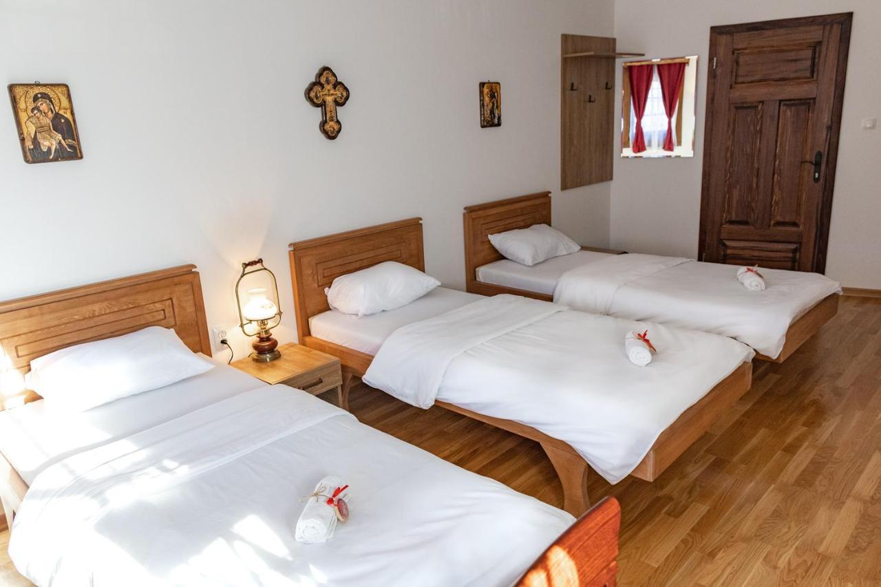 Guest Mansion, Гостински Палат Rostusa Zewnętrze zdjęcie