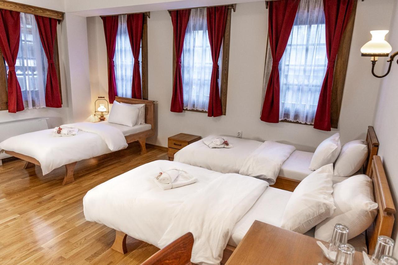 Guest Mansion, Гостински Палат Rostusa Zewnętrze zdjęcie