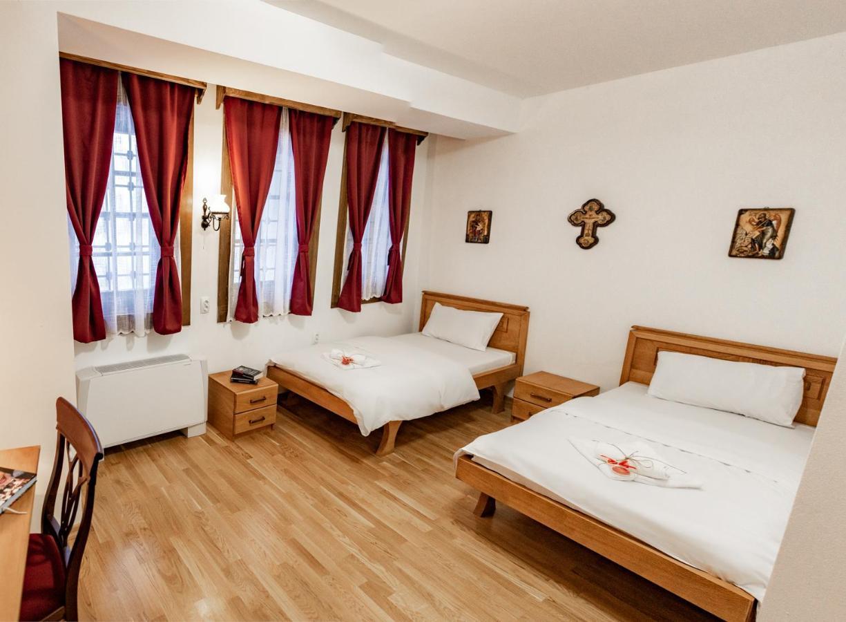 Guest Mansion, Гостински Палат Rostusa Zewnętrze zdjęcie